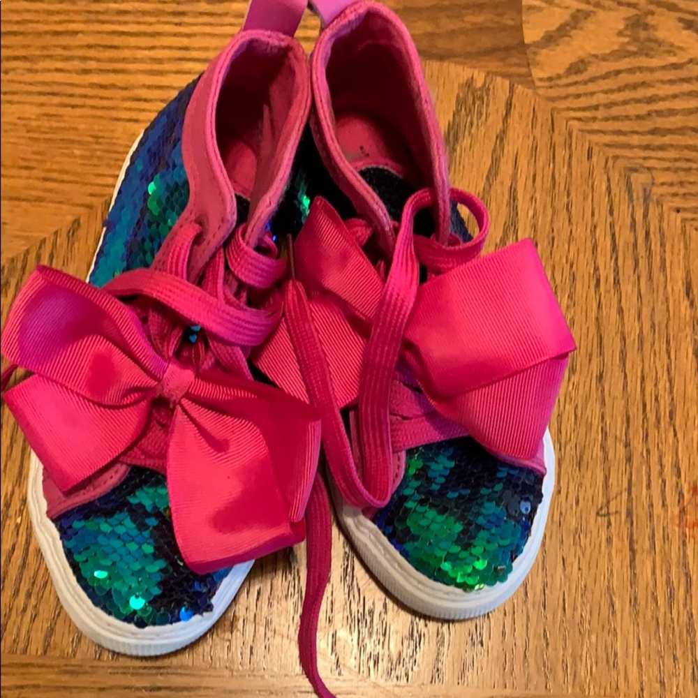 Jojo Siwa Sneakers